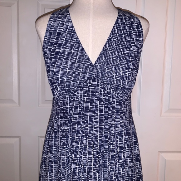 Kenneth Cole New York Navy/White V Neck Dress 6 - Picture 2 of 8